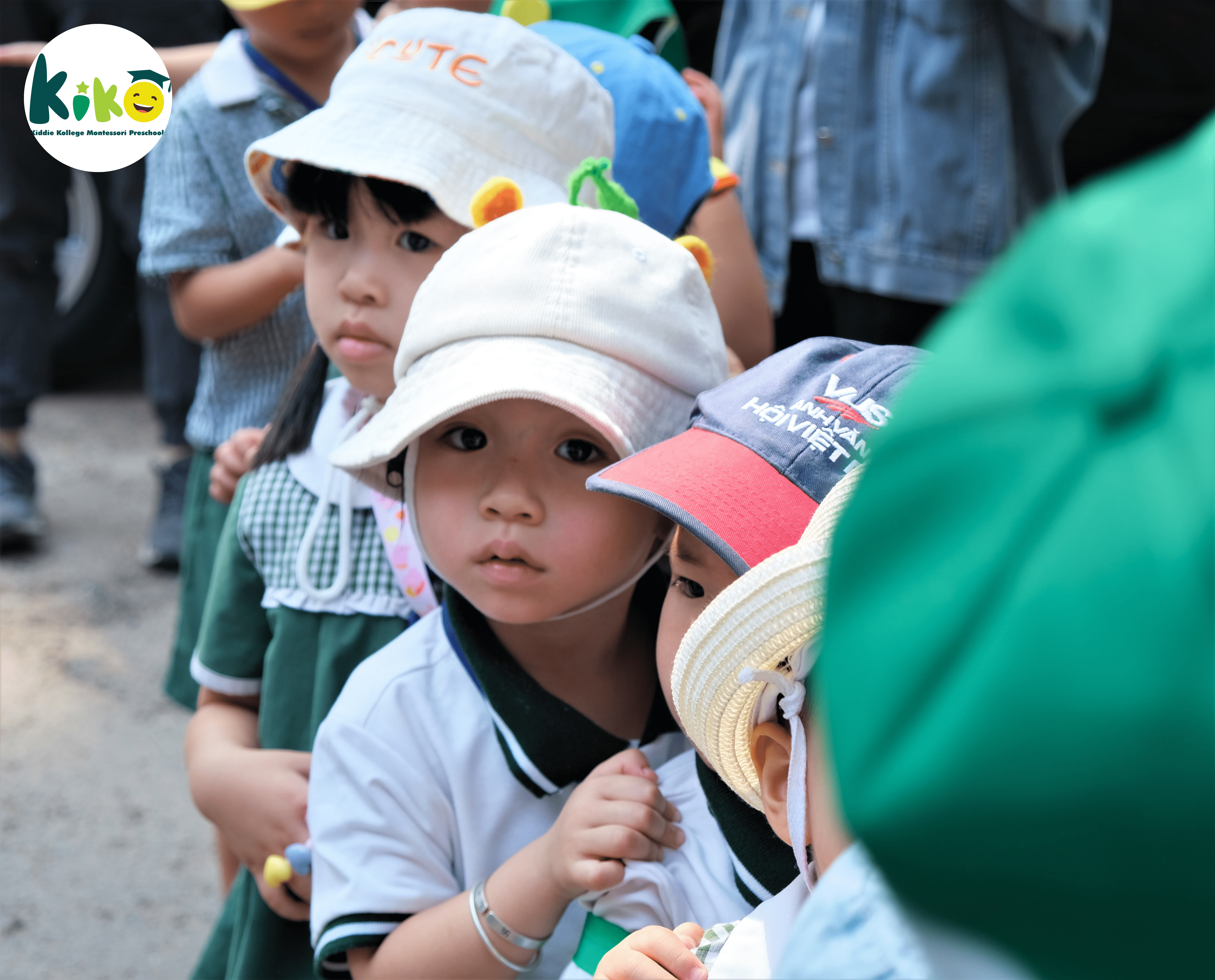 BỐ MẸ ƠI, HÔM NAY CON ĐƯỢC ĐI DÃ NGOẠI TẠI VƯỜN BÁCH THÚ ĐÓ BỐ MẸ Ạ